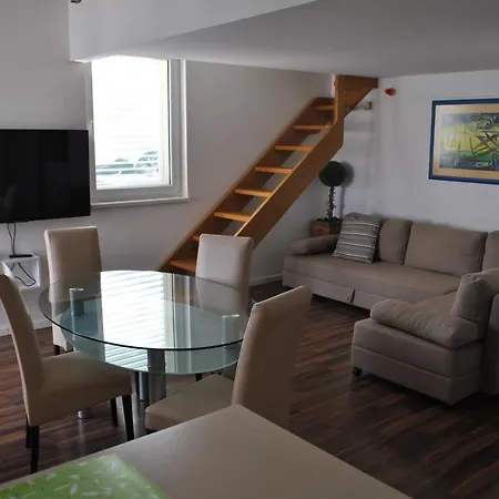 Apartma Pag Blue Ocean 2 With Sea View شقة